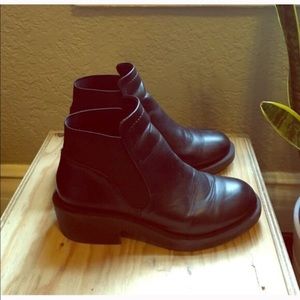 Black Leather Zara Chelsea Boots