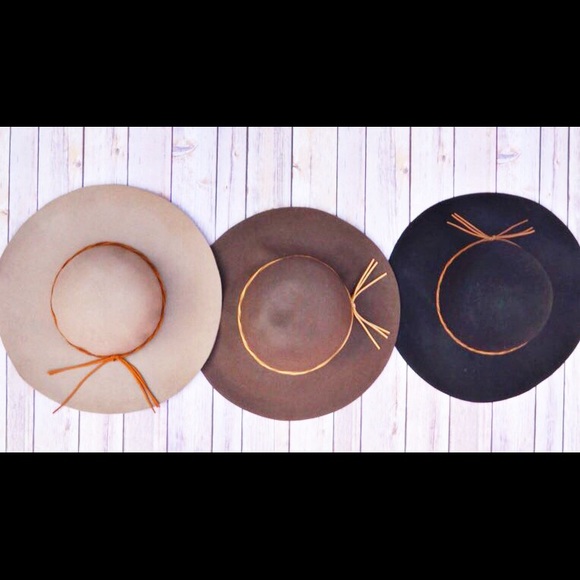 Boutique Star Gazing Black Floppy Hats - Picture 4 of 4