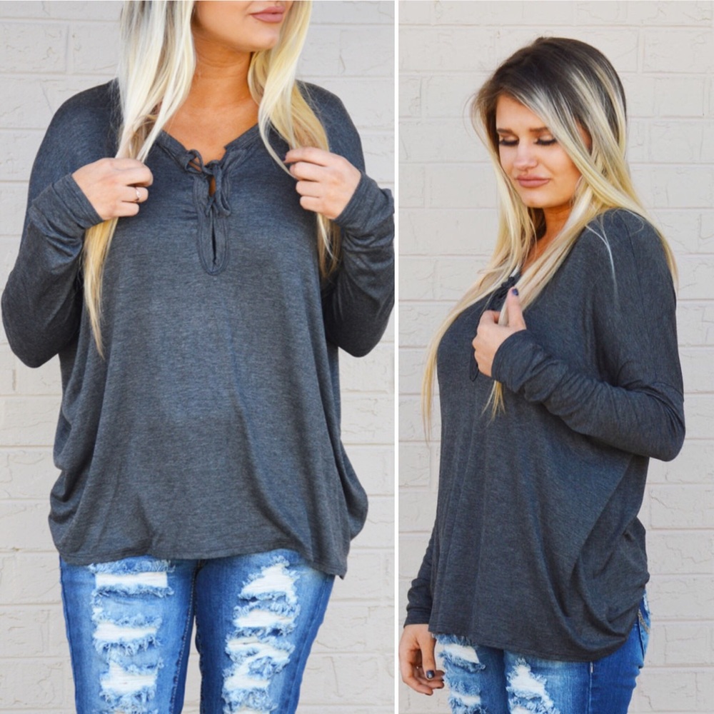 Boutique Unknown Long Sleeves Gray Lace Up Top