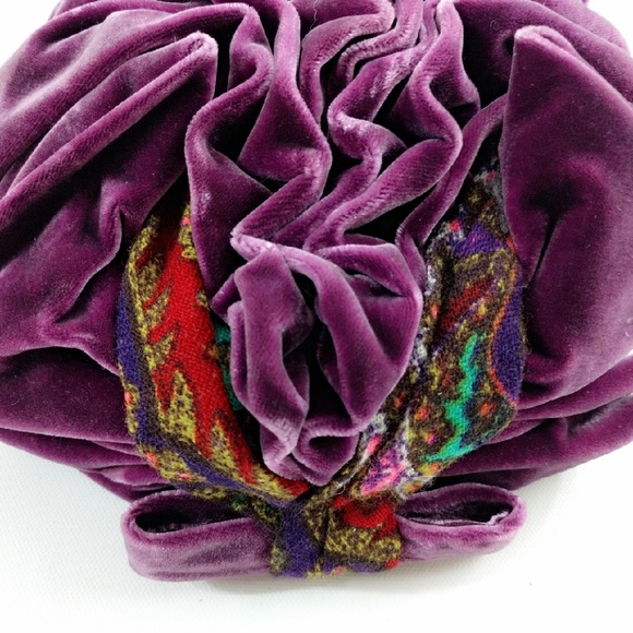 Vintage 1960s Amethyst Purple Paisley 3D Velvet Turban Tilt Hat - Picture 4 of 4