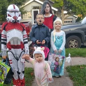 Meet your Posher, Jasmine