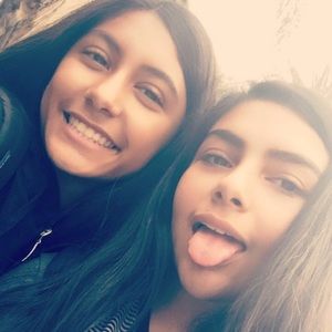 Meet your Posher, Isabel