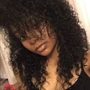 Meet your Posher, Kayla