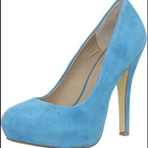 Steve Madden Suede Pumps