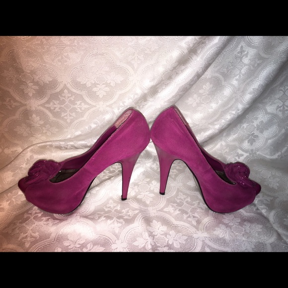 High heels - Picture 2 of 3