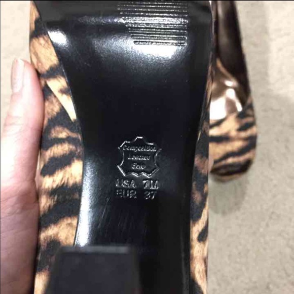 LULU TOWNSEND Animal Tan Black Pumps 7 - Picture 4 of 4