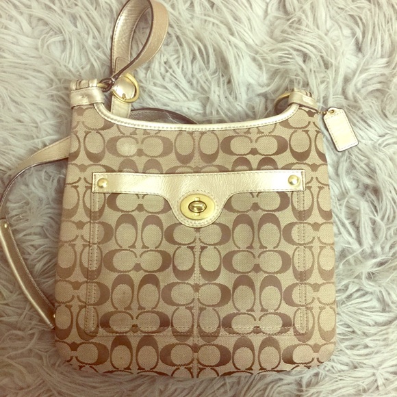 Coach Penelope signature hippie crossbody.