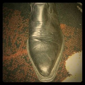 Black cowboy boots