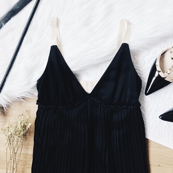 Elizabeth and James Dresses & Skirts - ᴇʟɪᴢᴀʙᴇᴛʜ ᴀɴᴅ ᴊᴀᴍᴇs ᴄᴏᴄᴋᴛᴀɪʟ ᴅʀᴇss