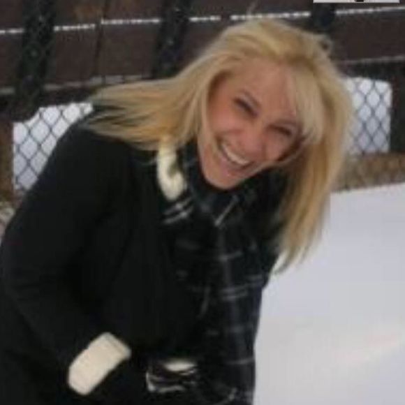 Meet your Posher, Diana - Picture 1 of 1