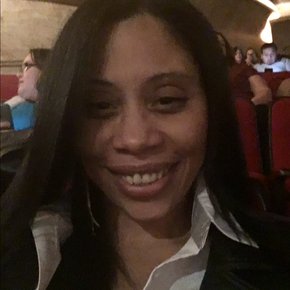 Meet your Posher, Lynda