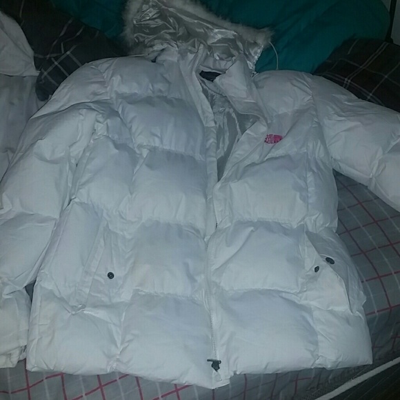White North Face YOUTH XL