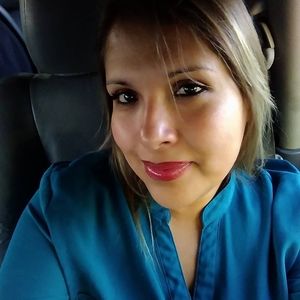 Meet your Posher, Gloria