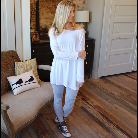 White long sleeve round neck bamboo knit tunic - Picture 2 of 4