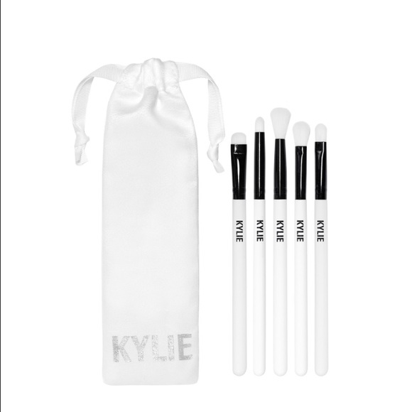 Kylie Cosmetics Other - Kylie Limited Edition Brush set
