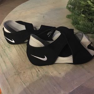 barre shoes nike