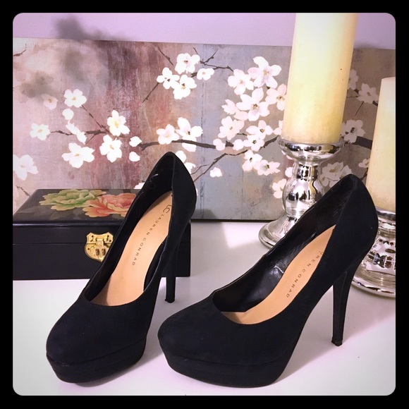 Classic and sexy black suede high heel pumps