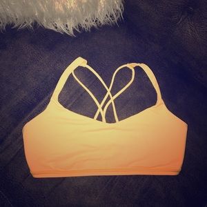 Lululemon Free to Be Bra • Size 10 •