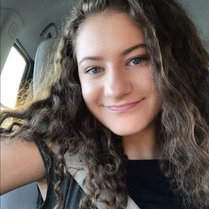 Meet your Posher, Lucy