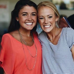 Meet your Posher, Mae