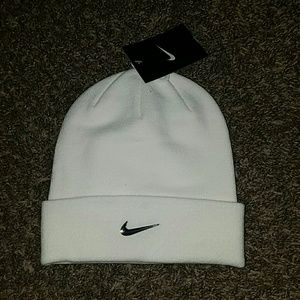 White Nike Hat New With Tags
