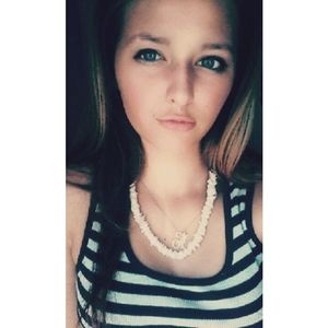 Meet your Posher, Ashlynn
