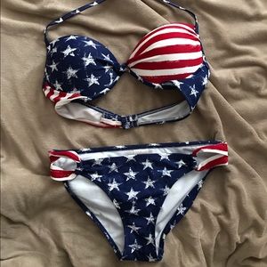 Brand New Sexy Flag Bikini: 34D top, M bottom