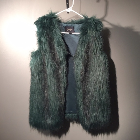 Too cute to sell!! ⚡️Jessica Simpson Faux fur vest