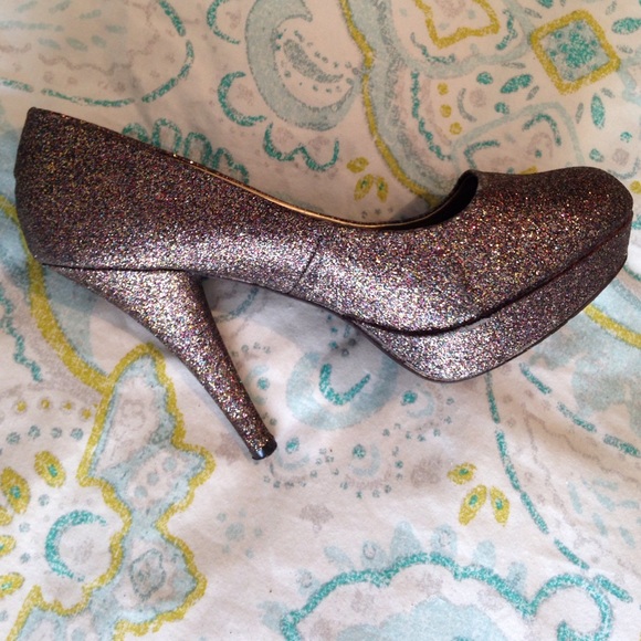 Steven Madden Glitter Heels - Picture 3 of 3