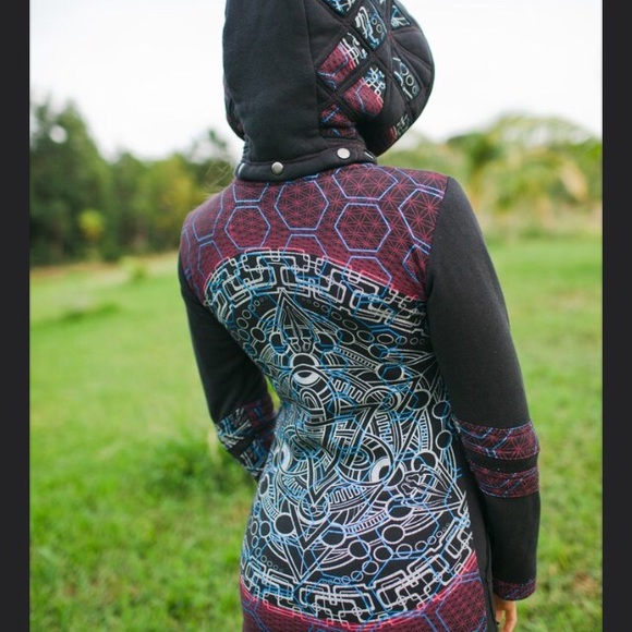 4th Dimension Designs "Atara" hoodie