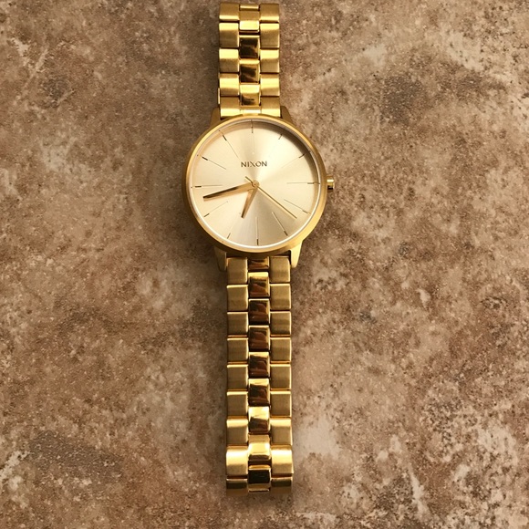 Vintage inspired Nixon Kensington watch - Picture 2 of 4