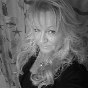 Meet your Posher, Suzanne