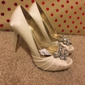 Light cream silk heels