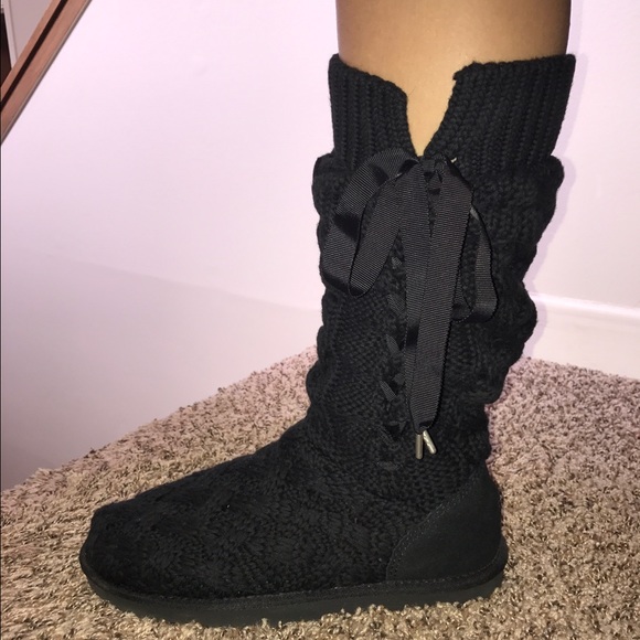 Black Ugg boots