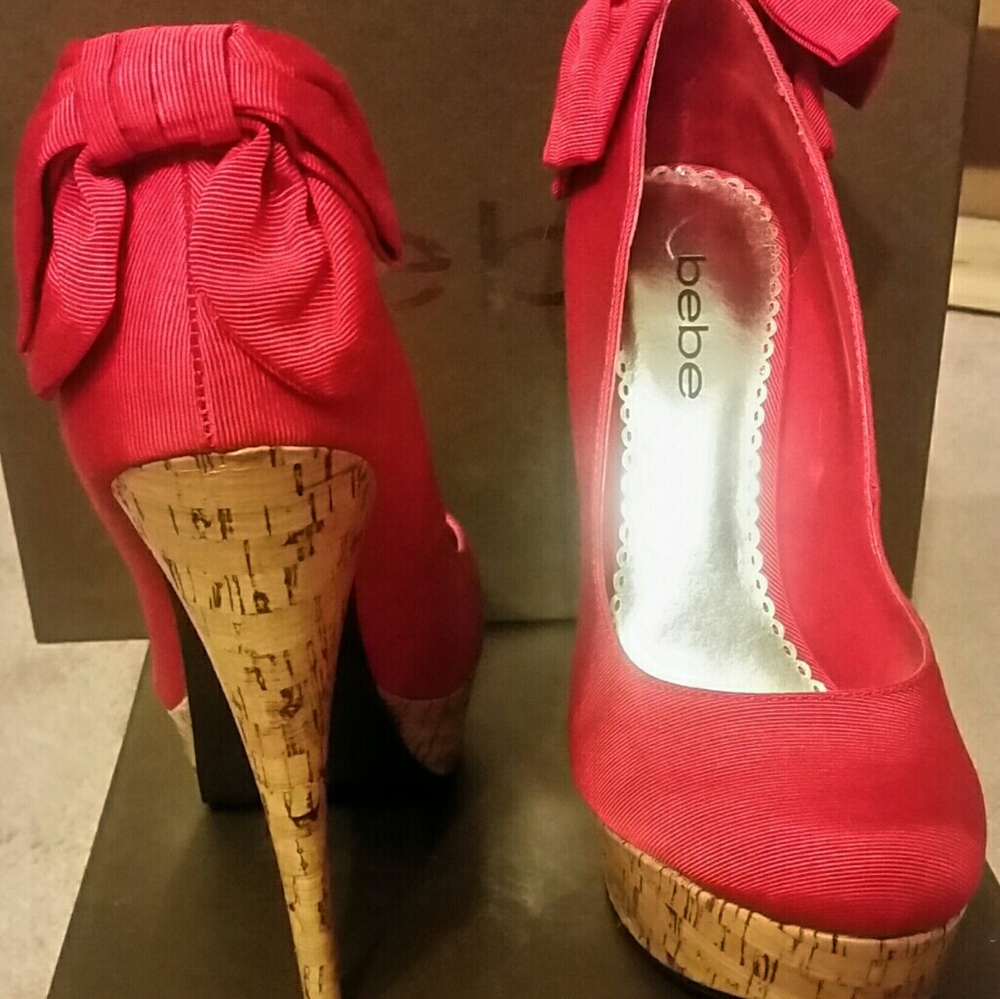 🚫🚫NIB bebe Kahilia Red Heels🚫🚫 7.5 - Picture 3 of 4