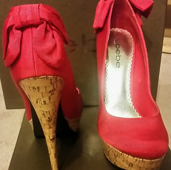 🚫🚫NIB bebe Kahilia Red Heels🚫🚫 7.5 - Picture 3 of 4