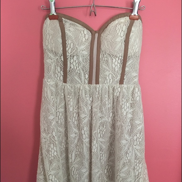 Cream lace strapless evening dress!