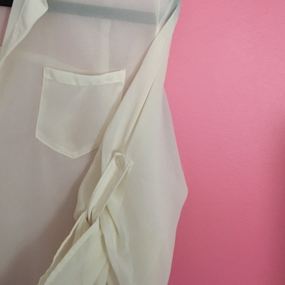 Cream sheer blouse! - Picture 4 of 4
