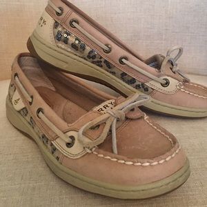 NWOT Sperry Angelfish topsider, sequin leopard