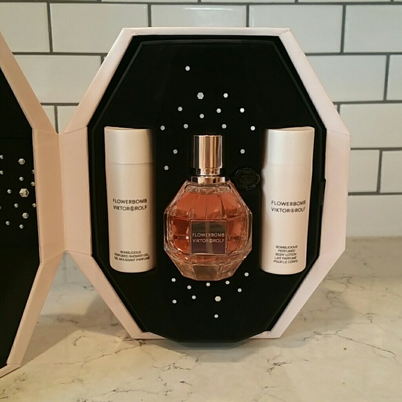 Flowerbomb 3-pc gift set, Viktor & Rolf