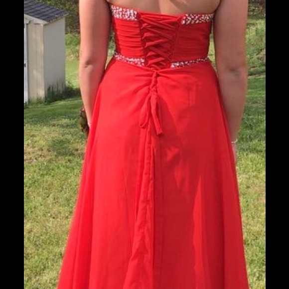 Prom dress - Picture 3 of 3