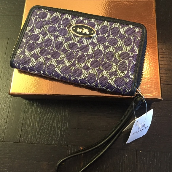 Coach wristlet and box