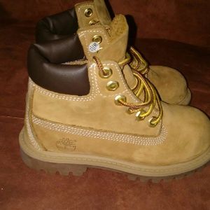 Toddler Timberland Boots 9.5 med