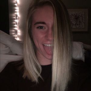 Meet your Posher, Cassie