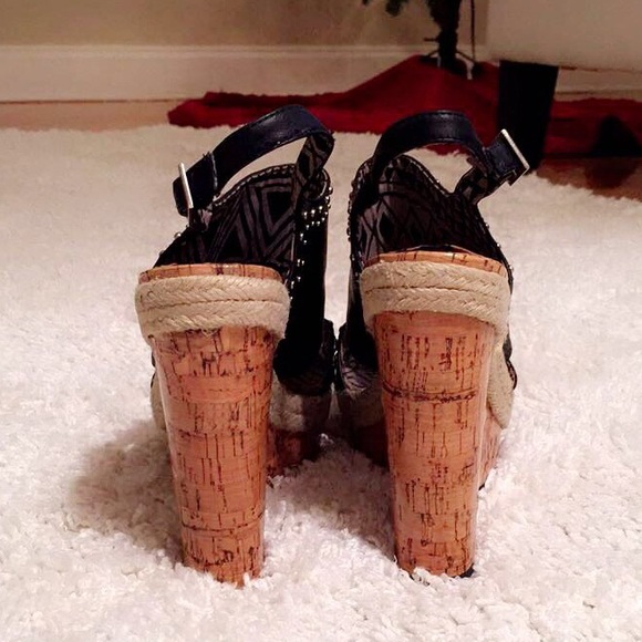 Jessica Simpson Wedges - Picture 2 of 4