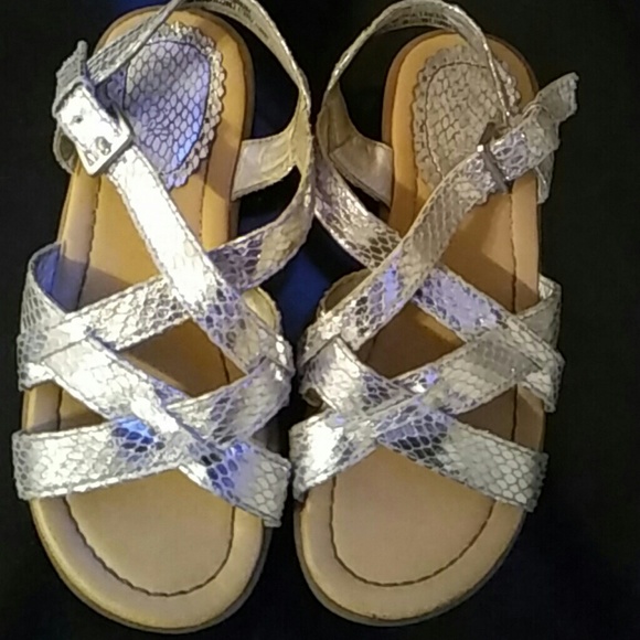 Girls sandals