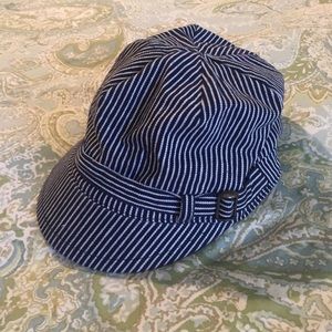 Gap Super Cute Navy/White Striped Hat