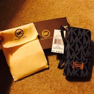 Michael Kors iPhone 7plus case