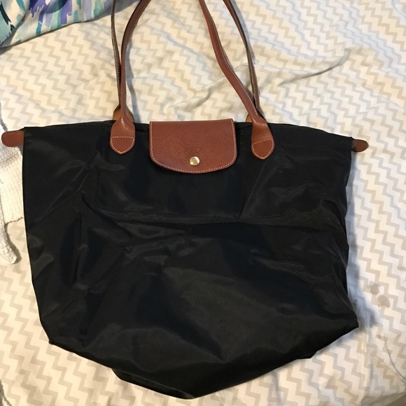 LONGCHAMP TOTE - BLACK LARGE LE PLIAGE