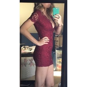 Sexy Tobi maroon lace dress, never worn!!